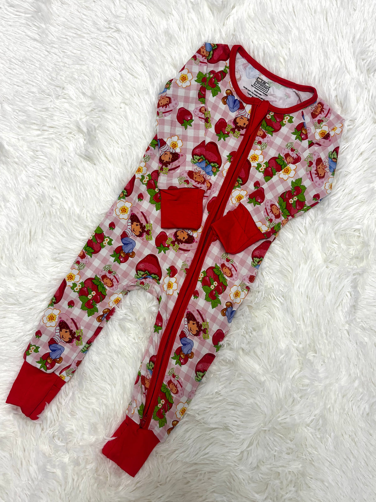 Strawberry Bamboo Zippie SIZE 3-6M