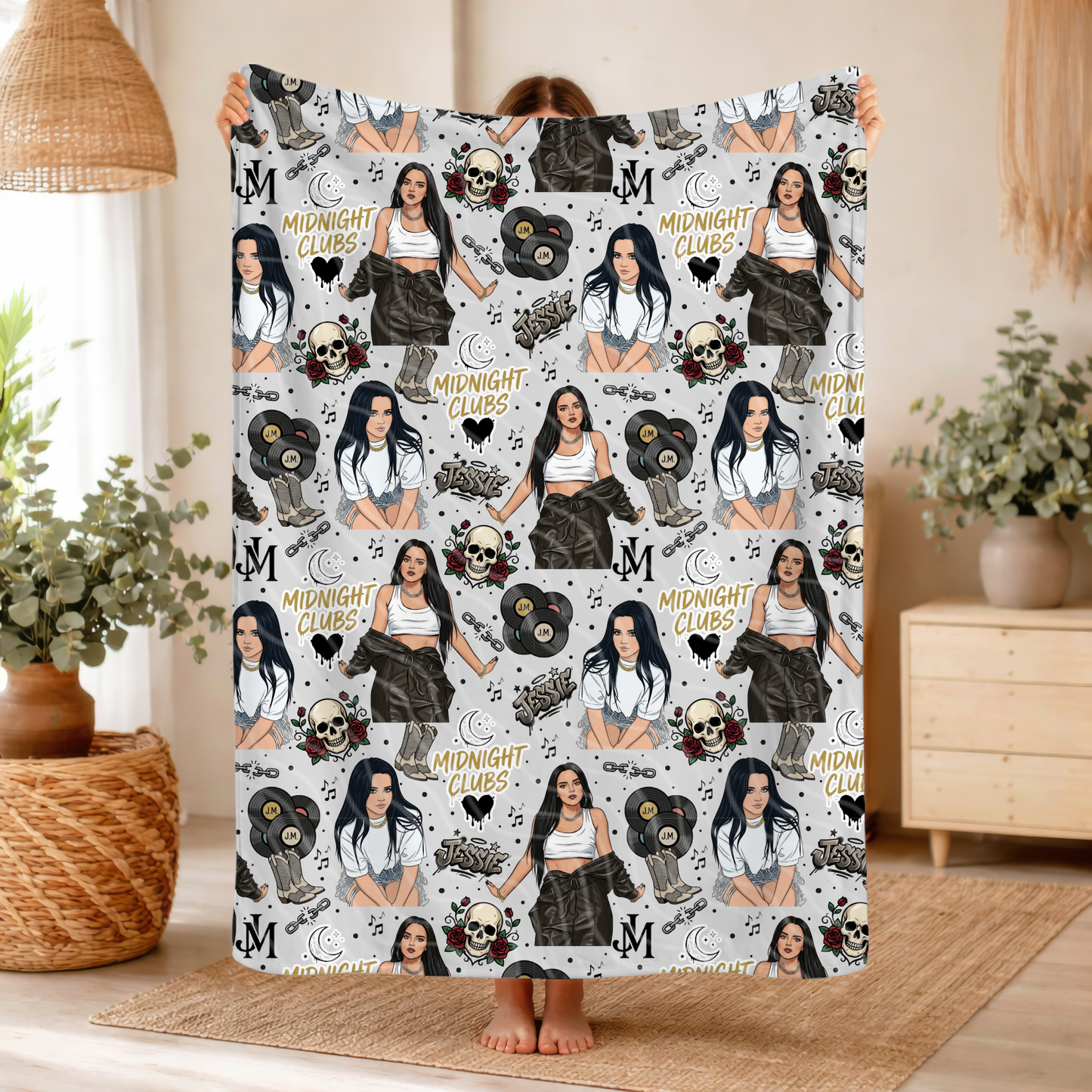 J_ssie M_rph - Throw Blanket